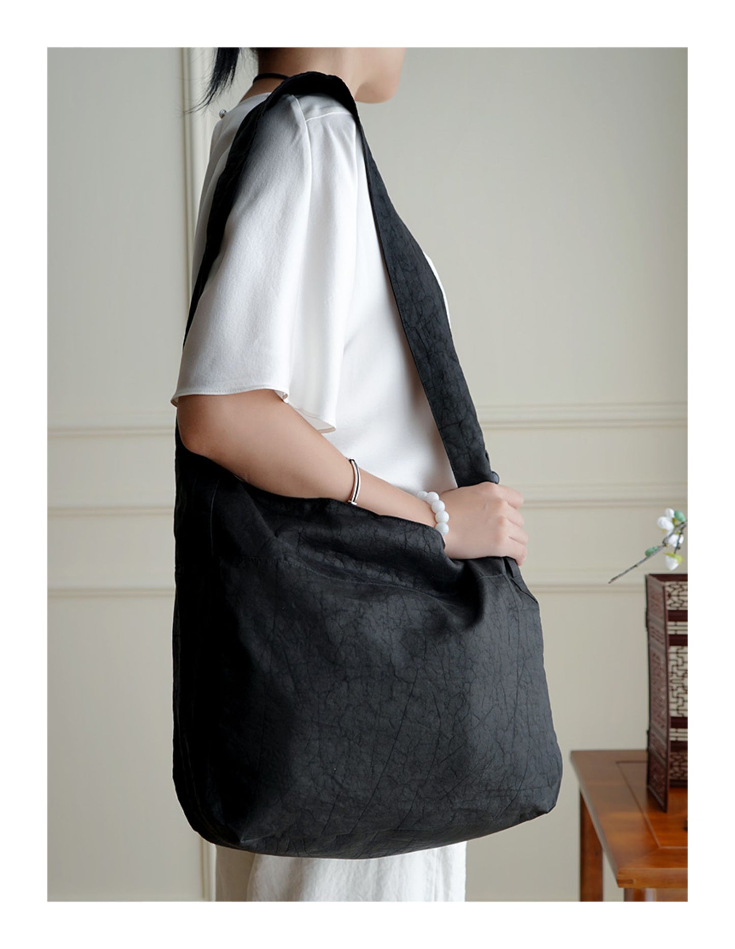 Gambiered Canton Gauze "Tortoise-Crackle" Lotus Leaf Drawstring Bag