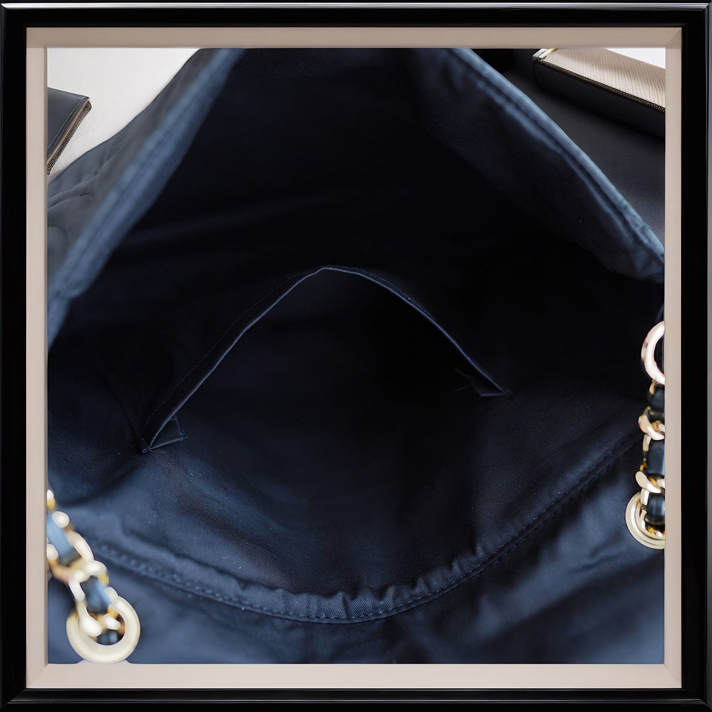 Chinese Style Bag, Luxury Silk Purse for Women, Vintage Xiangyunsha (Gambiered Guangdong Silk) Crossbody Handbag with Camellia Design - Artisanal Mulberry Silk Clutch