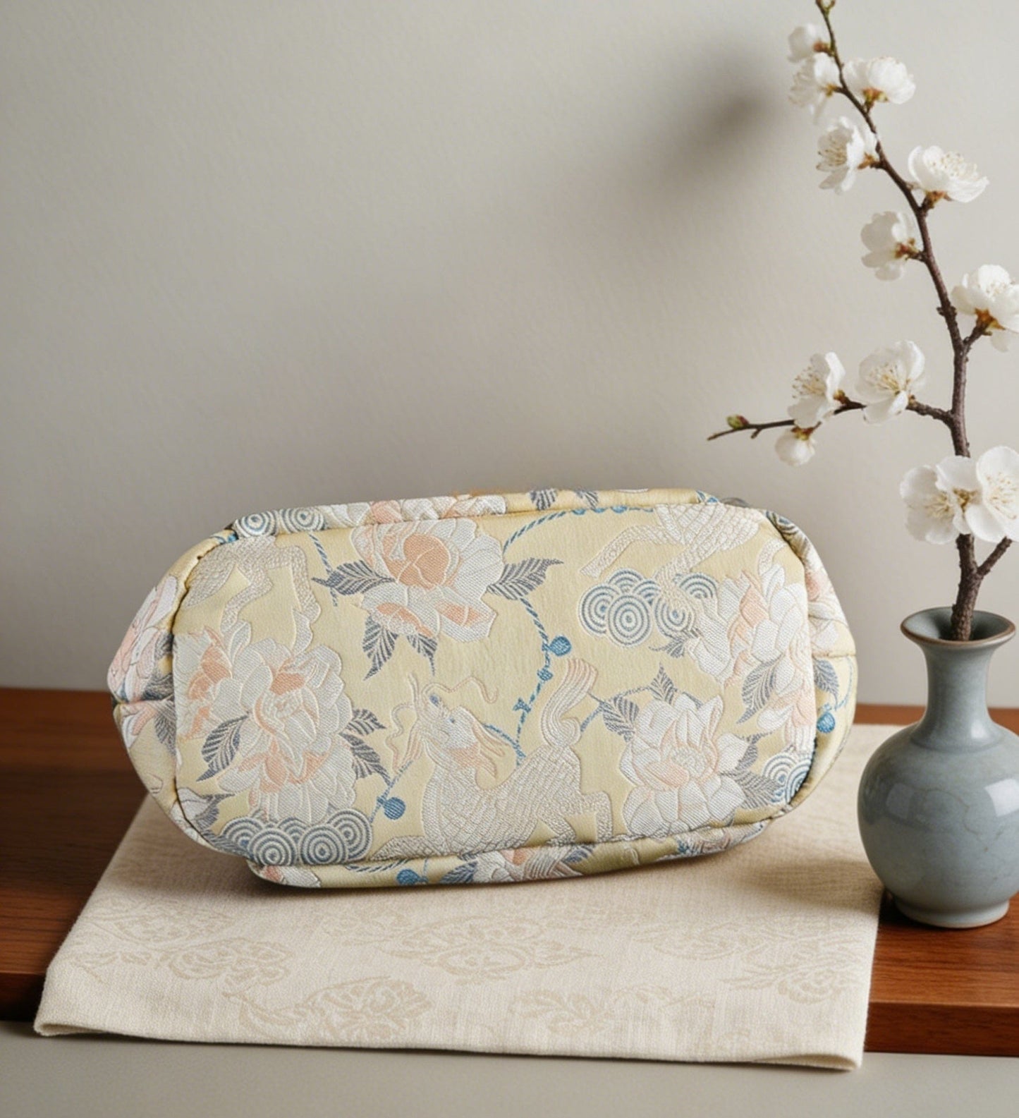 Song Brocade Kylin Bamboo Handle Tote