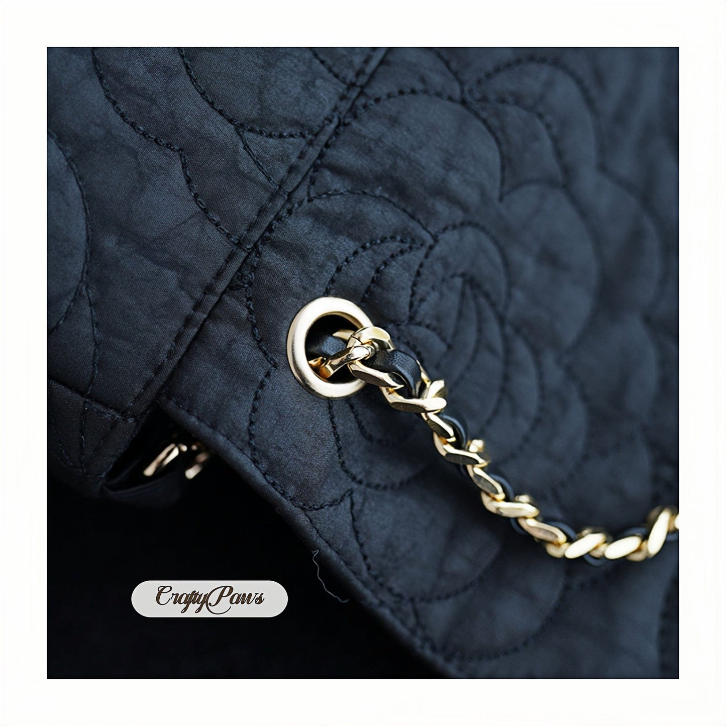Chinese Style Bag, Luxury Silk Purse for Women, Vintage Xiangyunsha (Gambiered Guangdong Silk) Crossbody Handbag with Camellia Design - Artisanal Mulberry Silk Clutch