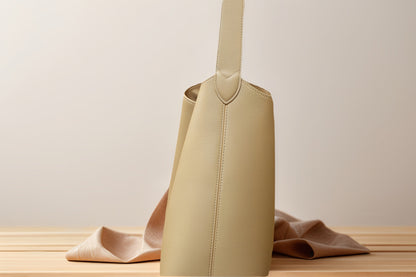 Minimalist Leather  for Women – Elegant Ivory Tote