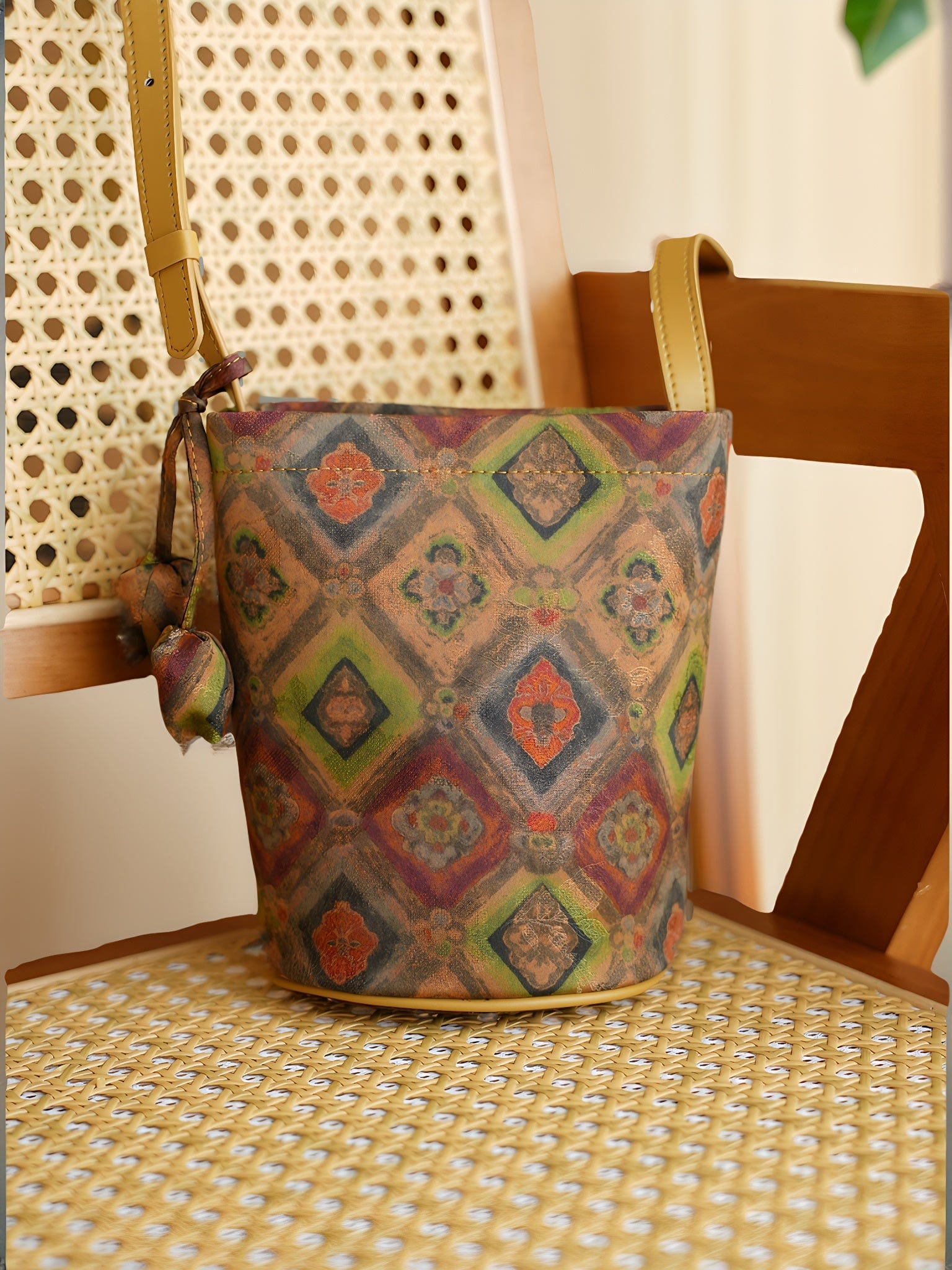 Front view of the Four-Grid Window Pattern Xiangyunsha Silk Vintage Crossbody Bag，handmade New Chinese Style Crossbody Bag featuring an auspicious four-grid window pattern, crafted from lightweight and breathable Xiangyunsha silk for elegant daily wear.